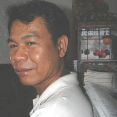 Chhim Sothy in his Phnom Penh studio in a VOA photograph from January 2012.