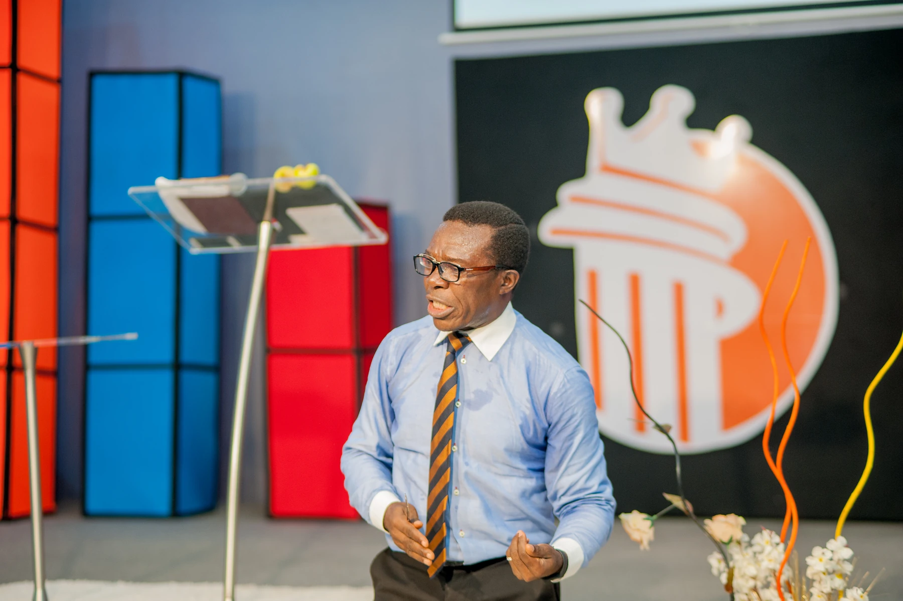 Cosmas Maduka speaking at The Kings Heritage Church, Lagos, in May 2021.