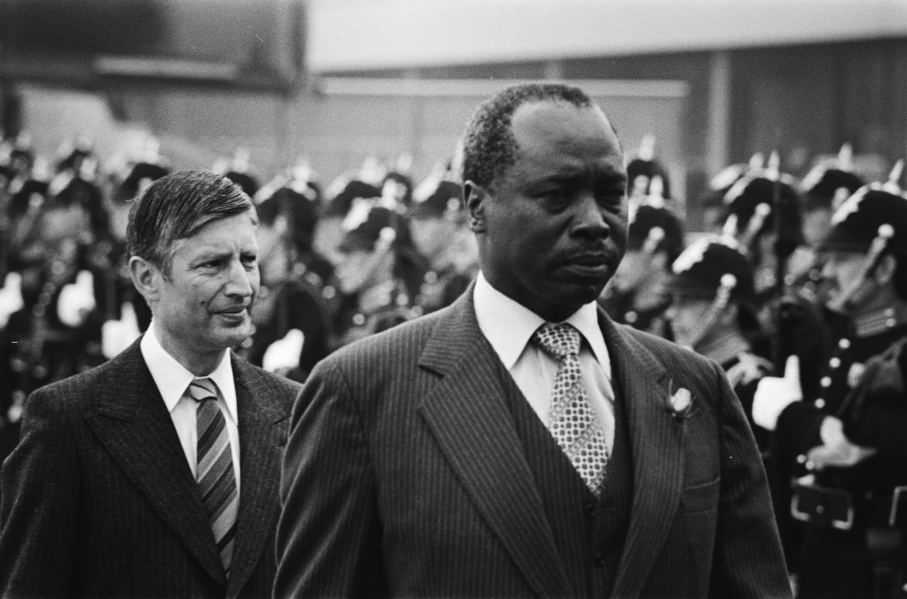 Daniel arap Moi arriving at Schiphol with Dutch prime minister Dries van Agt, 19 June 1979.