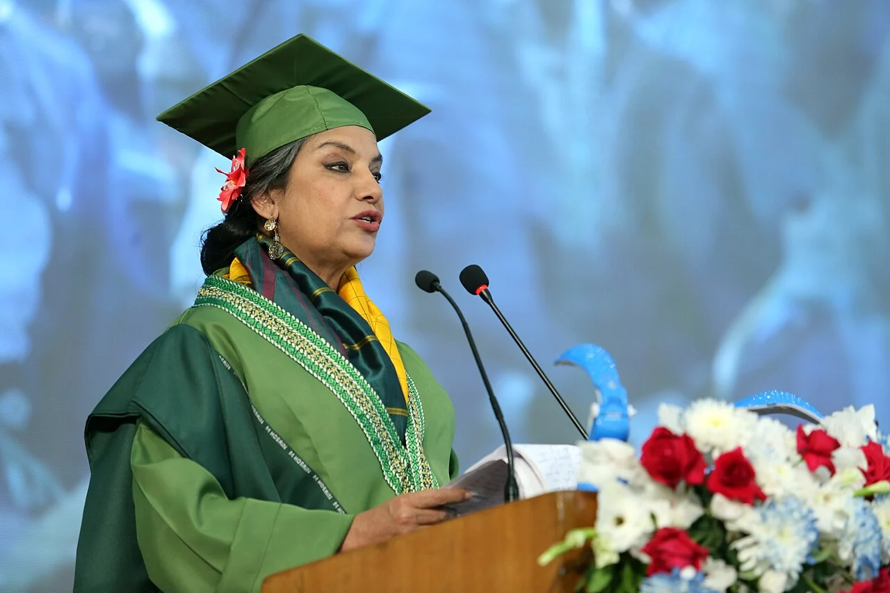 Shabana Azmi speaking at a lectern on the stage of BRAC University’s 2016 convocation in Dhaka